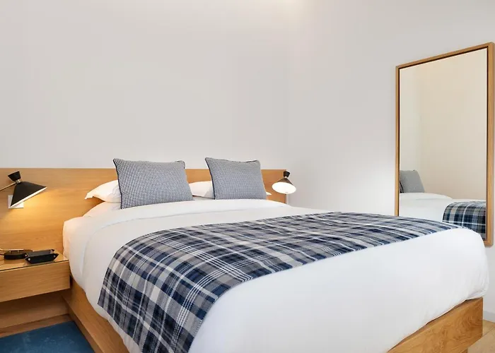 Apartamento Mouzinho Da Silveira Unique Apartments, By Collection