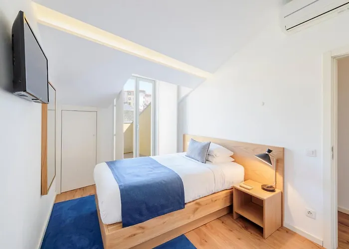 Mouzinho Da Silveira Unique Apartments, By Collection * פורטו