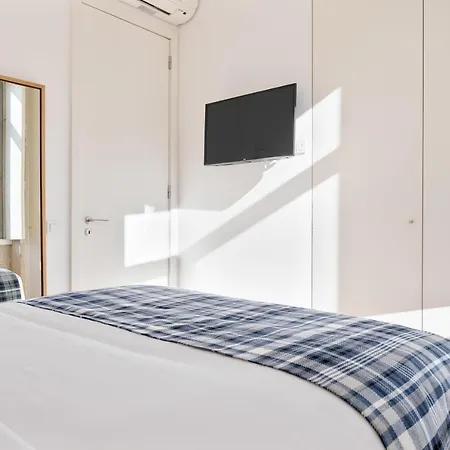 Mouzinho Da Silveira Unique Apartments, By Collection * 포르투